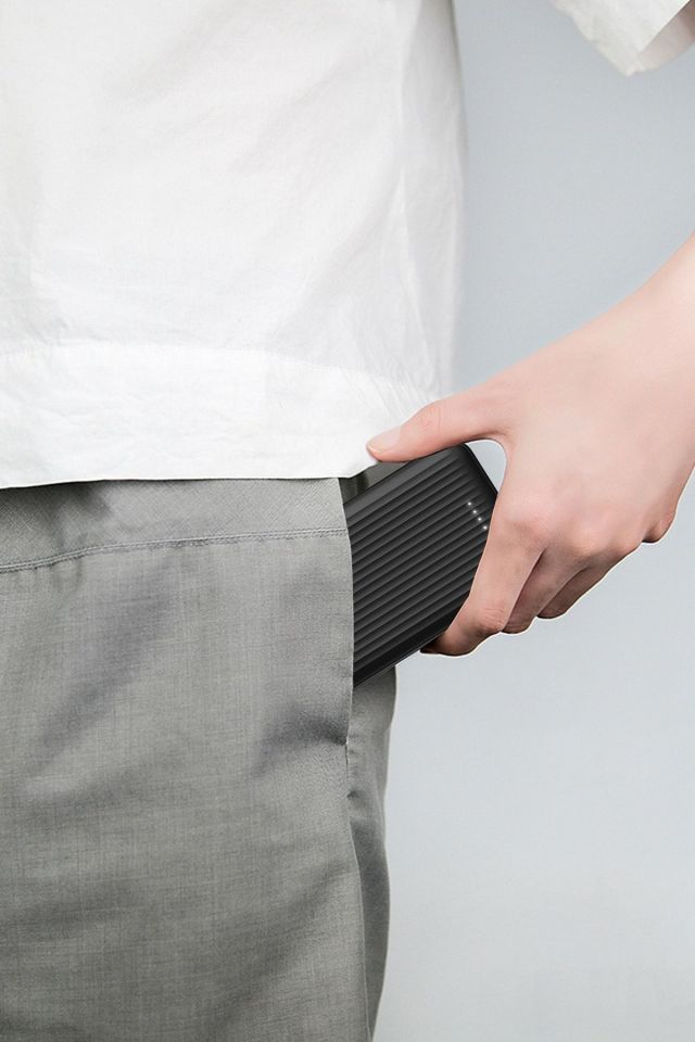 IX-PB018 20.000 Mah Led Göstergeli Powerbank Taşınabilir Hızlı Şarj Cihazı - Siyah